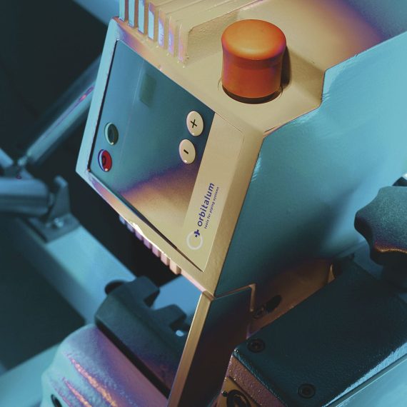 Plastic pipe cutting machine / beveling