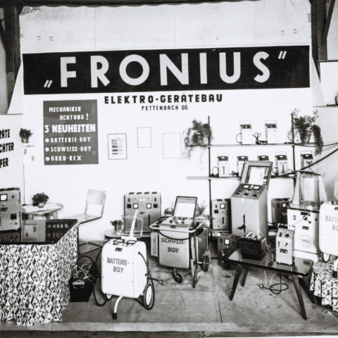 Press Fronius fyller 80år